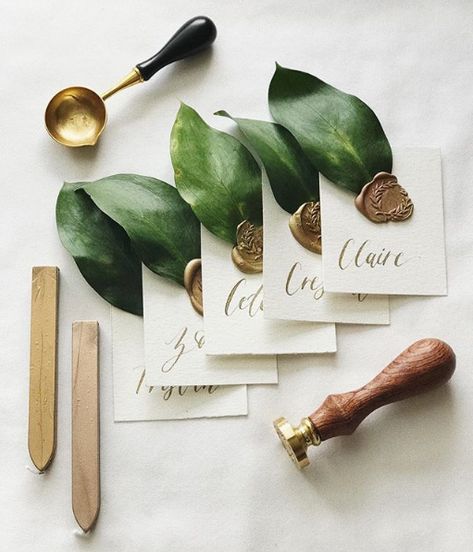 5 Easy Ideas For Chic Bridal Shower Decorations | A Practical Wedding Rustic Wedding Decorations, Fleurs Diy, Romantic Weddings, Trendy Wedding, Photojournalism, Simple Weddings, Wax Seals, Place Cards, Handmade Paper