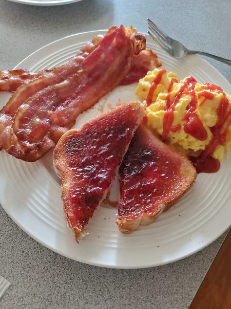 Bacon eggs and grape jelly toast anybody? #food #meal #foods #healthyfood #keto Jelly Toast Aesthetic, Toast Aesthetic, Jelly Toast, Bacon Eggs, Grape Jelly, Bacon Egg, Food Drinks, Jelly, Bacon