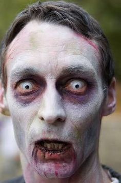 easy zombie makeup - Google Search Easy Zombie Makeup, Zombie Face Makeup, Maquillage Halloween Zombie, Male Zombie, Zombie Face Paint, Zombie Clown, Hd Make Up, Zombie Halloween Makeup, Recipes Halloween