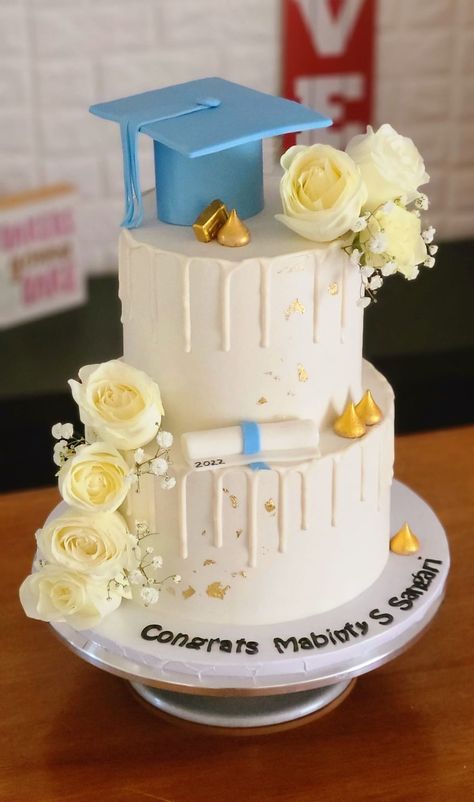 Make Dreams Come True, Graduation Cake, Dreams Come True, Life Stories, To Work, Of Love, Do It, Cake