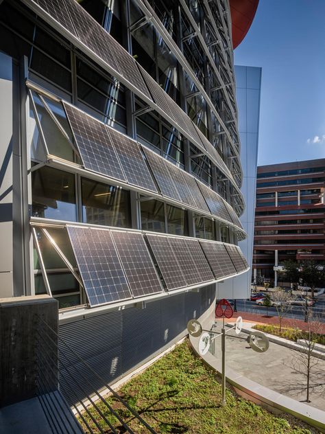 United Therapeutics, Silver Spring, Md. Photovoltaic Facade, Shape Of The Universe, Building Science, Solar Collector, Solar Panels Roof, Pv Panels, Solar Module, Solar Roof, Solar Shades