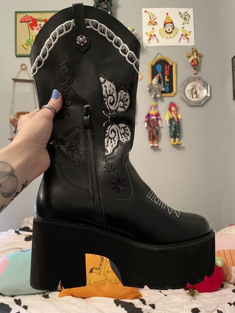 Boot Platforms, Platform Cowboy Boots, Cowboy Boots Aesthetic, Goth Shoes, Modern Victorian, Cute Boots, Swag Shoes, Cowboy Boot, Crazy Shoes