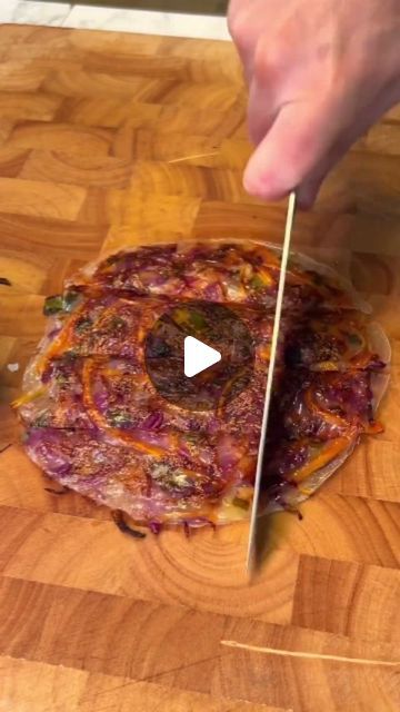 Rice Paper Snack Recipes, Rice Paper Pancakes, Dr Vegan, Sliced Vegetables, Pancakes Gluten Free, Plant Based Recipe, Spring Onions, The Onion, Recipe Ingredients