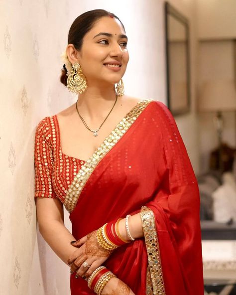 Karwa Chauth 2024 Neelam Kothari, Sanjay Kapoor, Disha Parmar, Kriti Kharbanda, Parineeti Chopra, Tarun Tahiliani, Red Saree, South Indian Wedding, Stunning Outfits