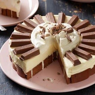 Kit Kat Recipes, Kit Kat Cheesecake, Kit Kat Brownies, Cracker Dessert, No Bake Chocolate Cheesecake, Savory Cakes, Buckwheat Cake, Baking Kit, Caramel Cheesecake