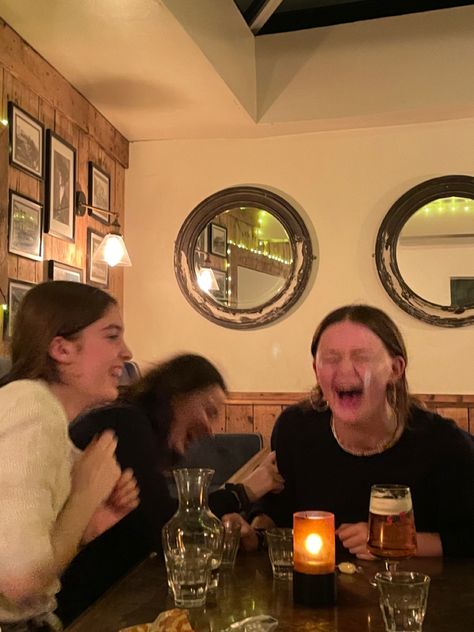 Neighbour Aesthetic, Uk Pub Aesthetic, Pub With Friends Aesthetic, Laughing Friends Aesthetic, Pub With Friends, Girls Laughing Aesthetic, Colleagues Aesthetic, People Laughing Aesthetic, Autumn Friends Aesthetic