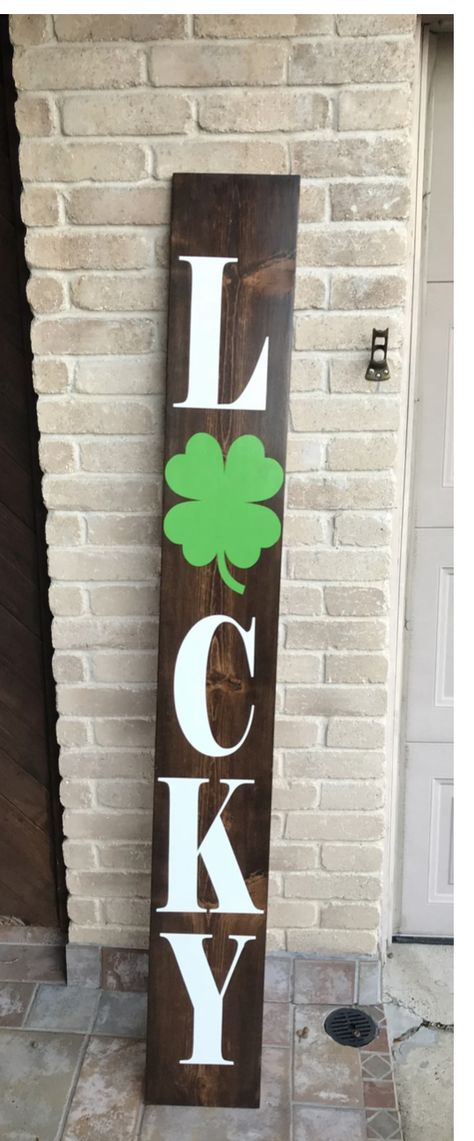 St Patricks Decorations, Welcome Porch Sign, Porch Welcome Sign, St Patrick's Day Decorations, Saint Patties, St Patrick's Day Crafts, Porch Sign, St Paddys Day, St Paddy