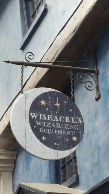 Ravenclaw Aesthetic, Harry Potter Illustrations, Theme Harry Potter, Hogwarts Aesthetic, Diagon Alley, Harry Potter Room, Harry Potter Facts, Harry Potter Aesthetic, Harry Potter Party