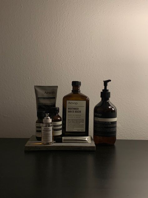 Aēsop products Aesop Bathroom, Aaron Core, Aesop Aesthetic, Aesop Soap, Aesop Products, Spa Interior, Beauty Must Haves, Personal Hygiene, Makeup Skin Care