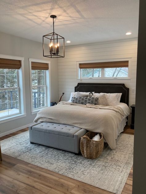 Coastal Farmhouse Bedroom Master Suite, Big Farmhouse Bedroom, Coastal Bedroom Ideas Master Suite Cottage Style, Rustic Master Bed Decor, Transom Bedroom Windows, Farmhouse Bedroom Ideas Master Suite Shiplap, Windows In Master Room, Modern Farmhouse Bedroom Master Suite Shiplap, Farmhouse Bedroom Flooring Ideas