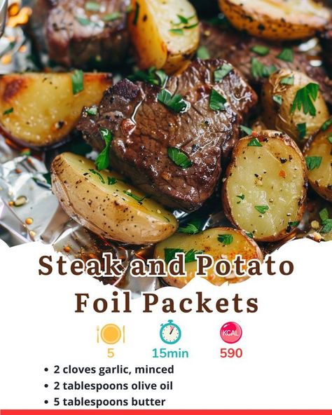 Steak And Potato Foil Pack, Steak Foil Packets, Potato Foil Packets, Slow Cooked Steak, Ways To Cook Steak, Foil Packet Potatoes, Foil Packet Dinners, Yukon Potatoes, Garlic Steak