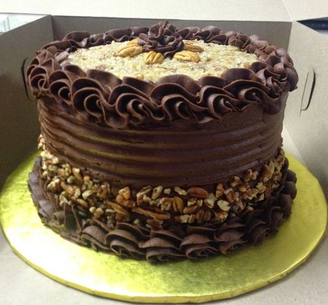 German Chocolate Wedding Cake, Ally Character, 90th Birthday Cakes, German Cake, Chocolate Wedding, Baking Inspiration, Food Decor, Cake Baking Recipes, Chocolate Wedding Cake