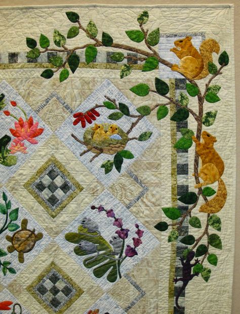 Quilt Borders Ideas, Autumn Border, Java House, Wildlife Quilts, Village Quilt, Bedspread Quilt, Baltimore Album Quilt, Quilt Borders, Quilt Applique