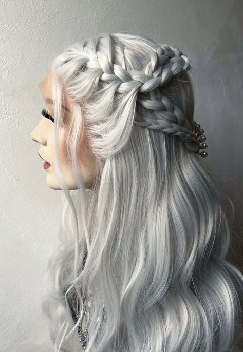 Braids For Guys, Elven Hairstyles, Targaryen Hair, Targaryen Cosplay, Braids For Men, Medieval Hairstyles, Fishtail Braids, Men Hairstyle, Silver Hair Color