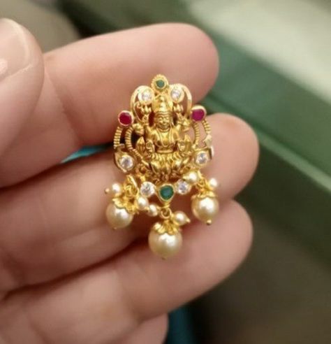 Lakshmidevi Lockets, Durga Jewellery, Papidi Billa, Stone Earrings Studs, Gold Earrings For Kids, Temple Jewellery Earrings, Maang Tika, Gold Earrings Indian, Lakshmi Devi