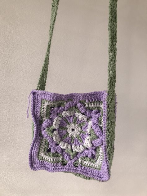 Green And Purple Crochet, Purple Crochet Bag, Crochet Purple, Multicolor Crochet, Purple Crochet, Intricate Crochet, Crochet Fairy, Kawaii Crochet, Crochet Inspo