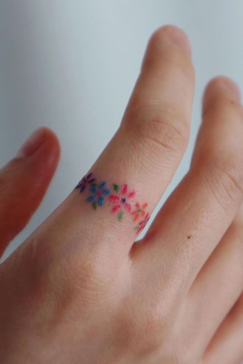 Tatoo Ring, Ring Tattoo Designs, Ring Tattoo, Handpoke Tattoo, Cute Little Tattoos, Ring Tattoos, Small Hand Tattoos, Tattoo Life, Elegant Tattoos