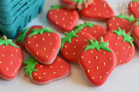 Strawberry Cookie Decorating, Strawberry Cookies Royal Icing, Strawberry Party Cookies, Berry Decorated Cookies, Strawberry Birthday Cookies Decorated, Strawberry Iced Cookies, Strawberry 1st Birthday Cookies, Strawberry Kids Party, Strawberry Cut Out Cookies