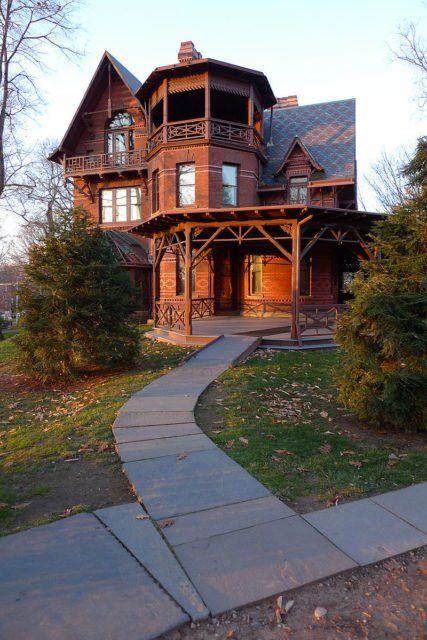 Mark Twain House, Houses Inspiration, Minimalistic Interior, Adventures Of Tom Sawyer, Historical Homes, American States, Hartford Connecticut, Temu Finds, Interior Minimalista