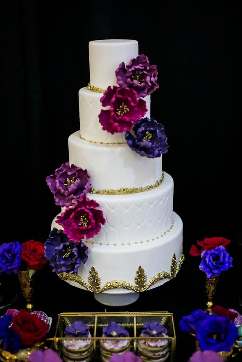 Jewel Tone Cake, Jewel Tone Wedding Cake, Jewel Tone Wedding Cakes, Jewel Tone Wedding Decor, Large Wedding Cakes, White And Gold Wedding Cake, Guatemala Wedding, White And Gold Wedding, Purple And Gold Wedding