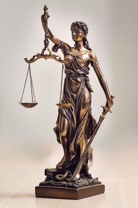 Lady Of Justice, Lady Justice Statue, Justice Statue, Goddess Of Justice, Women Lawyer, Lady Justice, Law And Justice, Arte Van Gogh, Divorce Lawyers