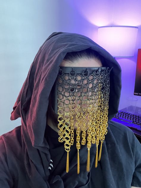 STL file chain veil mask・3D printable design to download・Cults Chain Face Veil, Chain Face Mask, Mask With Veil, Undead Warlock, Veil Mask, Chain Mask, Scale Mail, Best 3d Printer, Face Veil