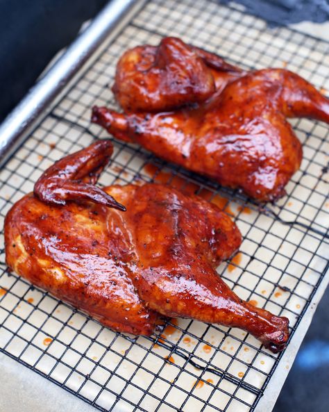 Bbq Chicken Brine, Smoked Half Chicken, Smoked Chicken Brine, Chicken Brine Recipe, Chicken Brine, Chicken Big, Smoked Chicken Recipes, Carolina Bbq, Carolina Bbq Sauce