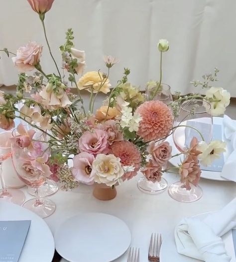 Pink Table Settings, Wildflower Wedding Theme, Boho Florals, Madison Wedding, Centerpiece Wedding, Wedding Table Flowers, Pink Wedding Flowers, Fresh Flowers Arrangements, Flower Centerpieces Wedding