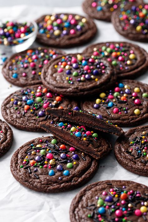 Chewy Brownie Cookies, Cosmic Brownie Cookies, Cookies Love, Cookies Stuffed, Cosmic Brownies, Chocolate Brownie Cookies, Milk Chocolate Ganache, Powder Milk, Pastel Cupcakes