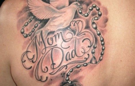 Twitter Pinterest Gmail Regardless how different we all may be, the one thing that every single person has on this planet is that they at one point had a mother and a father. For many of us, the mother and father take care of us from the second we are born and guide us through … R.i.p Tattoos For Women, Tattoos Memorial, Rip Tattoos For Dad, Memorial Tattoos Mom, Tattoos Mom, Grandparents Tattoo, Tattoos For Dad Memorial, Memorial Tattoo Designs, Bird Ideas