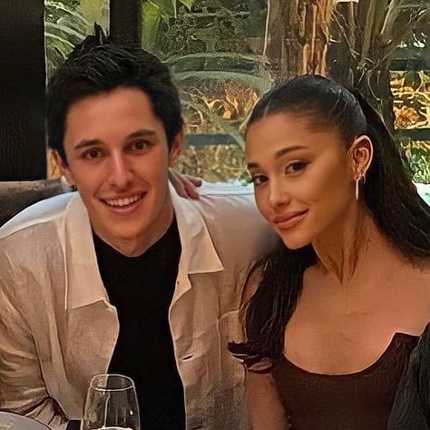 Ariana And Dalton, Dalton Gomez, Ariana Grande Fans, G Photos, Ariana Grande Cute, Ariana Grande Wallpaper, Ariana Grande Photoshoot, Ariana Grande Photos, Ariana Grande Pictures