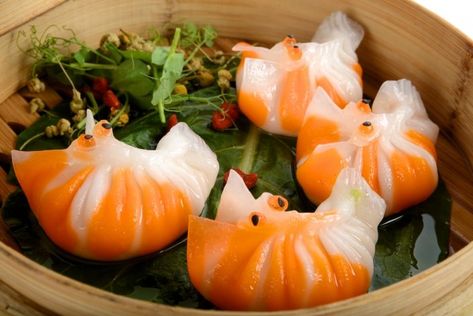 Lobster Dumplings, Chinese Fine Dining, Shu Mai, Dim Sum Dumplings, Lobster Recipe, Restaurants In Miami, Steamed Lobster, Cantonese Restaurant, Famous Restaurants