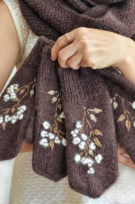 Crochet Arm Warmers, Crochet Mittens Pattern, Handmade Mittens, Gloves Crochet, Fingerless Gloves Crochet Pattern, Glove Pattern, Crochet Gloves Pattern, Wool Embroidery, Crochet Fingerless Gloves