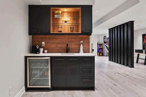 30 Basement Kitchenette Ideas to Maximize Space - ENZO Rec Room Kitchenette, Basement Wet Bar With Full Size Fridge, Small Kitchenette Design, Basement Kitchenette With Fridge, Wet Bar Ideas Basement, Basement Wet Bar Ideas, Basement Kitchenette Ideas, Studio Kitchenette, Small Basement Kitchen