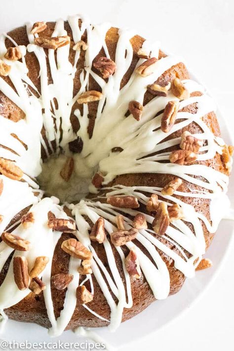 Hummingbird Bundt Cake is a fun twist on a classic southern cake recipe. This moist cake is stuffed with bananas, pineapple and pecans. So delicious with a cream cheese glaze. Hummingbird Bundt Cake, Hummingbird Cake Recipes, Hummingbird Food, Southern Cake, Hummingbird Cake, Cream Cheese Glaze, Moist Cake, Homemade Cake Recipes, Best Cake Recipes