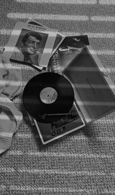 Vinyl, vinyl record, aesthetic, record player, dean martin, frank sinatra. Isnt it lovely. Aesthetic Record Player, Isnt It Lovely, Vinyl Record Aesthetic, Vinyl Records Aesthetic, Record Aesthetic, Record Player Aesthetic, Records Aesthetic, Vinyl Aesthetic, Vinyl Player