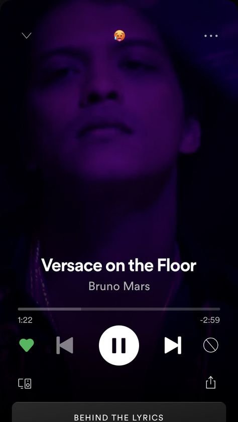 Bruno Mars Versace On The Floor, Versace On The Floor Bruno Mars, Bruno Mars Videos, Versace On The Floor, Hazal Kaya, One Direction Wallpaper, Scotty Mccreery, Planet Mars, Uni Room