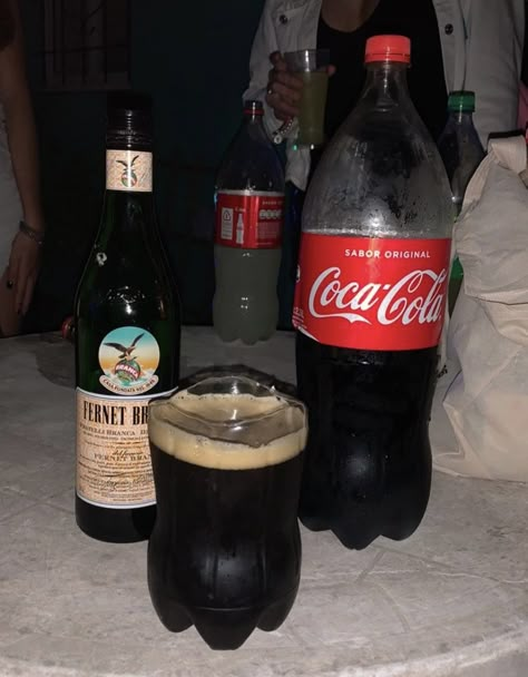 #argentina #fernet Fernet Aesthetic, Fake Beer Photo, Argentina Random, Bebida Fake, Argentina Memes, Unisex Baby Shower, Coca Cola Bottle, Selfie Ideas Instagram, Coca Cola