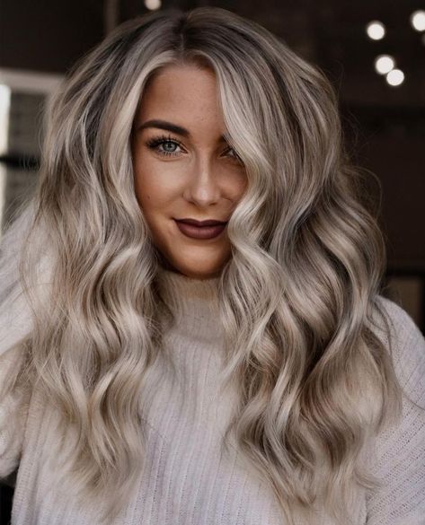 Popelavá Blond, Tmavý Blond, Winter Hair Colour For Blondes, Ashy Blonde Balayage, Winter Blonde Hair, Winter Blonde, Platinum Blonde Balayage, Blonde Balayage Highlights, Blonde Tips