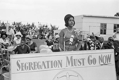 952 Jim Crow Laws Photos and Premium High Res Pictures - Getty Images Medgar Evers, University Photos, Jim Crow Laws, Dystopian Future, Howard University, Jim Crow, Civil Rights Movement, African Diaspora, Civil Rights