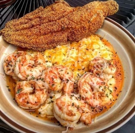 #follow #follow4follow #food #foodporn #foodie #dinner #lunch #breakfast Houston Food, Shrimp And Grits, Food Goals, Grits, Seafood Dishes, Food Obsession, Pretty Food, Food Cravings, I Love Food