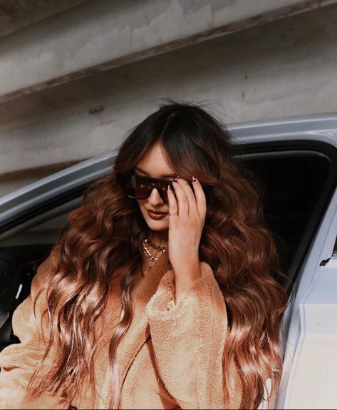 Covet & Mane | Hair Extensions on Instagram: “With our Collective, you’re in good hands. Custom 22” hair dreams by @ryleysidles on the gorgeous @morgan_moreno 🖤” Brunette Hair Extensions, Summer Brunette, Mane Hair, Weft Extensions, Summer Hair, Brunette Hair, Brunettes, Hair Extensions, Hair Inspiration