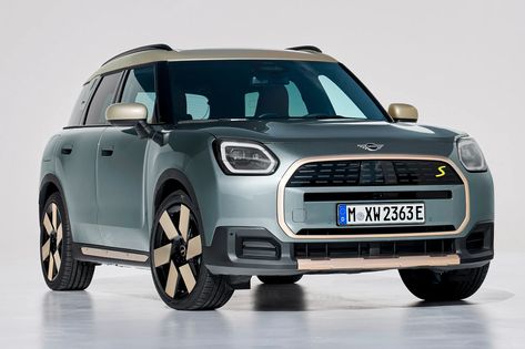 2025 Mini Countryman Breaks Cover As Funky EV And ICE Crossover | CarBuzz New Mini Countryman, New Mini Cooper, 20 Inch Rims, Mini Cooper Countryman, Cooper Countryman, Stunning Interior Design, Dashboard Covers, Mini Countryman, Sport Seats