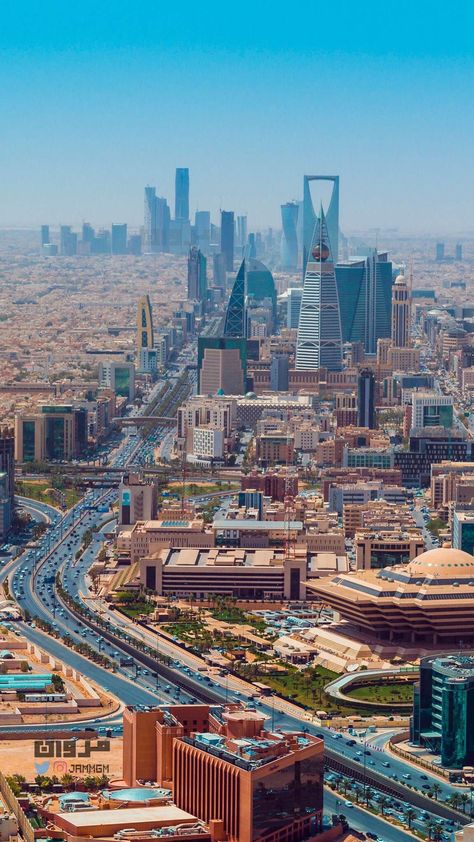 Riyadh Skyline, Dubai Pics, Jumeirah Mosque, Riyadh Saudi Arabia, Urban Landscape Design, City Pictures, المملكة العربية السعودية, World Cities, Futuristic City