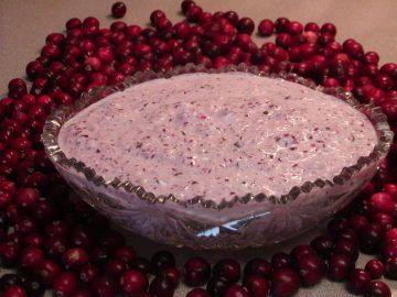 Cranberry Horseradish Sauce Cranberry Horseradish Relish, Thanksgiving Cranberry Sauce, Cranberry Recipes Thanksgiving, Horseradish Sauce Recipe, Thanksgiving Cranberry, Cranberry Sauce Thanksgiving, Thanksgiving Turkey Dinner, Cranberry Thanksgiving, Cranberry Relish