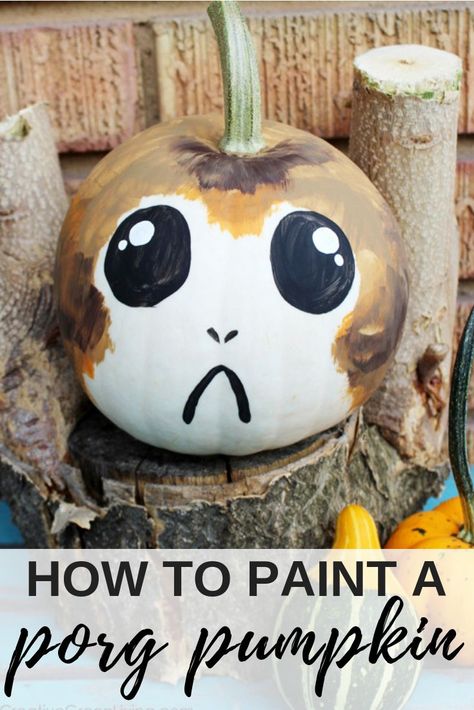 The force is strong with this pumpkin! If you are looking for Star Wars pumpkin decorating ideas, you will love this cute painted porg pumpkin idea. Includes a free printable template to get the face just right! #creativegreenliving #starwars #starwarsfanart #halloween #pumpkinpainting #pumpkincrafts #pumpkindecorating #halloweencrafts No Carve Pumpkin Ideas, Disney Pumpkin Painting, No Carve Pumpkin, Craft Pumpkins, No Carve Pumpkin Decorating, Pumpkin Craft, Disney Pumpkin, Pumpkin Contest, Pumpkin Painting Ideas