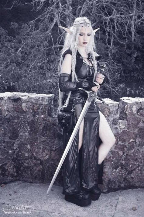 Night Story, Elf Warrior, Elf Cosplay, Fairy Cosplay, Female Warriors, Warrior Outfit, Dark Warrior, Warrior Women, Fantasy Stuff