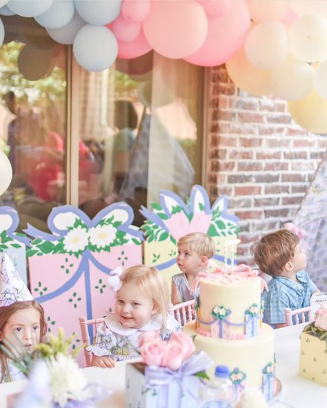 Happy 2nd Birthday Eleigh!!! Your celebration couldn’t have been any sweeter! May you always remember that #everydayisagift !! @jadadleigh… Ediag Birthday, Park Birthday, Birthday Inspiration, 2nd Birthday Party Themes, Beaufort Bonnet Company, Beaufort Bonnet, Doll Party, Happy 2nd Birthday, Baby Party