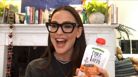 Jennifer Garner on new sweet potato pie flavor that gives back to hungry kids | GMA Once Upon A Farm, Amy Krouse Rosenthal, Sweet Potato Pudding, Potato Pudding, Pie Flavors, Hungry Children, Potato Pie, Sweet Potato Pie, Family Cooking