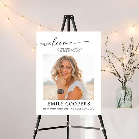 PRICES MAY VARY. This lovely Customizable Welcome Sign a perfect way to warmly welcome your guests to your GRADUATION PARTY or special event. Multiple size options 4 mm corrugated plastic Weatherproof & fade-resistant Don’t forget to add your stand after designing! Stands are not included as a default Get seen day after day with messages you can place and re-place wherever you want. Our affordable yard signs are fade-resistant and made of durable corrugated plastic, but portable enough to take w Graduation Party Welcome Sign, Decorations Graduation Party, Modern Graduation Party, Graduation Party Signs, Graduation Poster, Graduation Yard Signs, Photo Simple, Party Welcome Sign, Graduation Signs